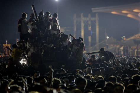   Traslacion 2019: Rzeka Wiary I Ekstatyczne Odziania